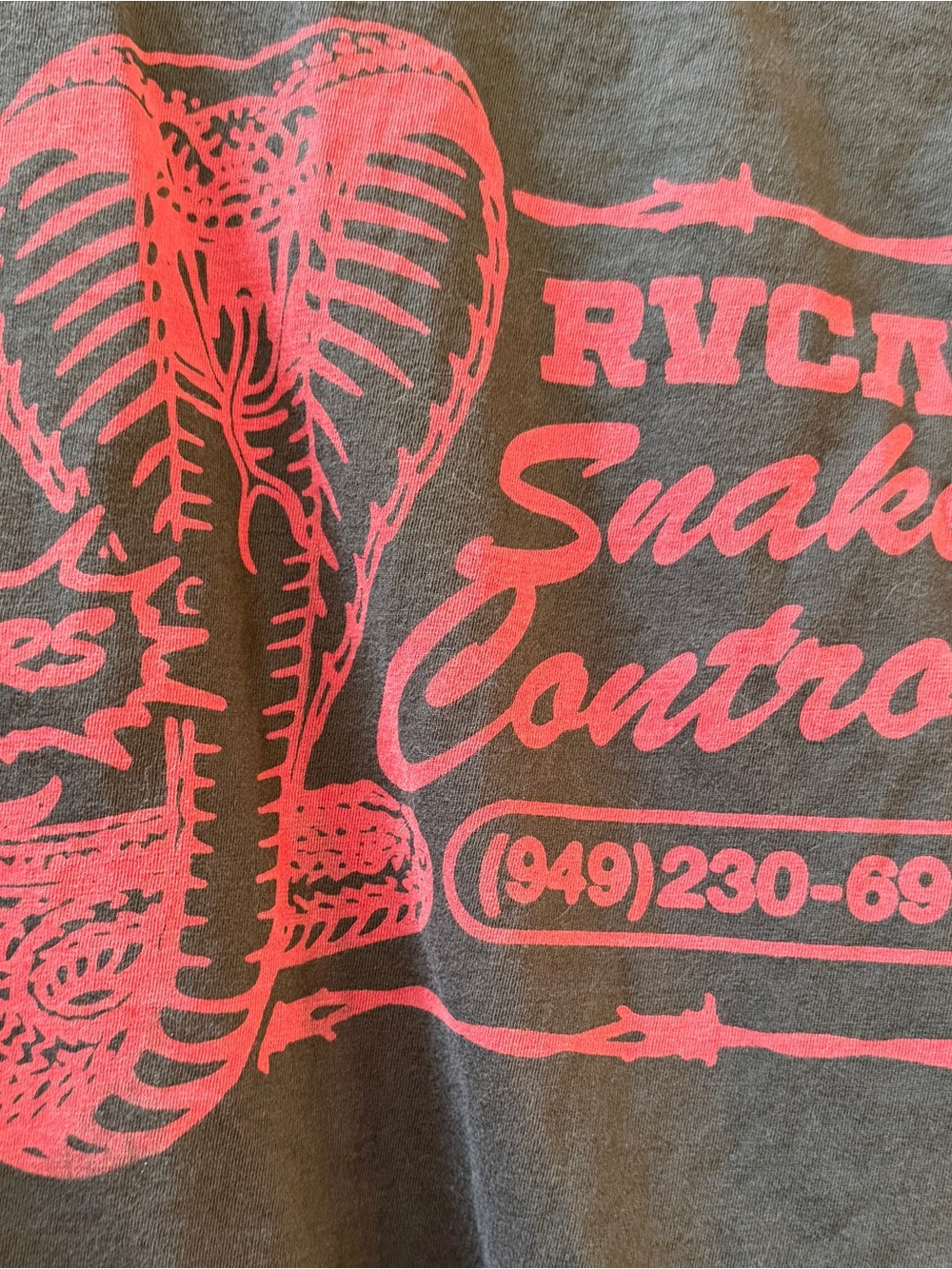 RVCA Snake Control Graphic T-Shirt - Black/Red - Size Boy’s L - Picture 5 of 7